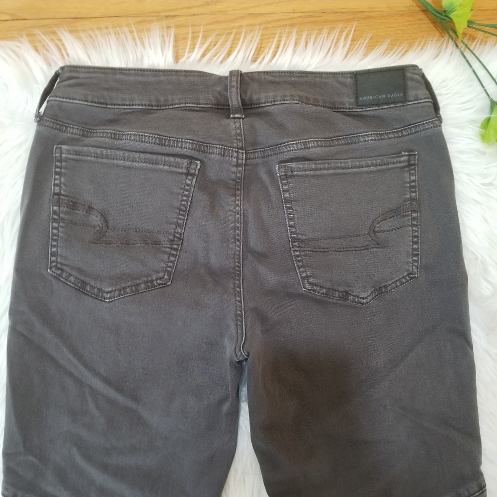 AMERICAN EAGLE Super Stretch Jegging Jeans Dark Gray Color, Size 10 Short. - Picture 6 of 13